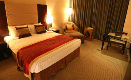 Monarch Plaza Hotel